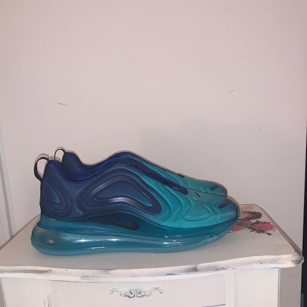 Air Max 720; FREE SHIPPING